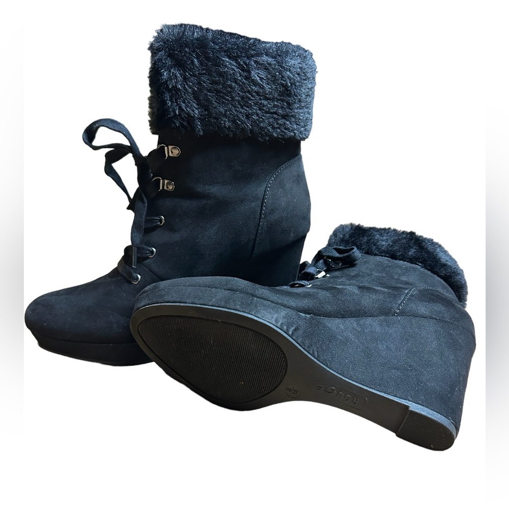 Rouge Helium Faux Fur Black Suede Boots, Size 8 - Picture 4 of 8